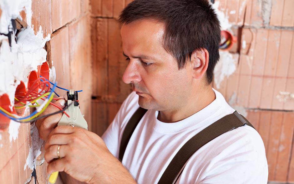 artisans électricien Paris 12